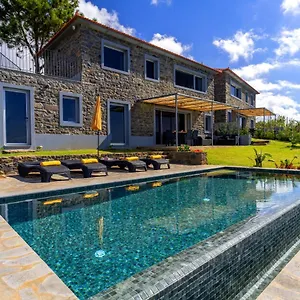 Villa Flora - Nature & Tranquility - Heated Pool Optional, Jardim do Mar
